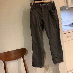 Men’s wrangler outdoor series pants 30x30